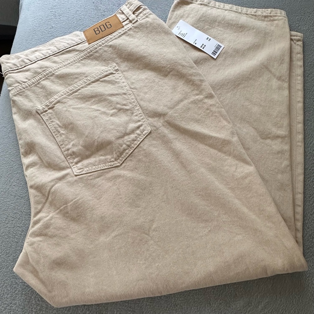 BDG Urban Outfitters, Ivory cowgirl Jeans